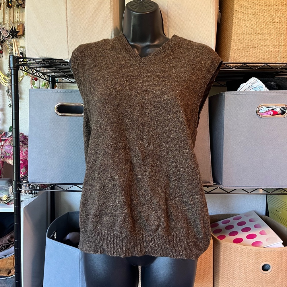 100% Wool Club Room Olive Brown Wool Sweater Accessory